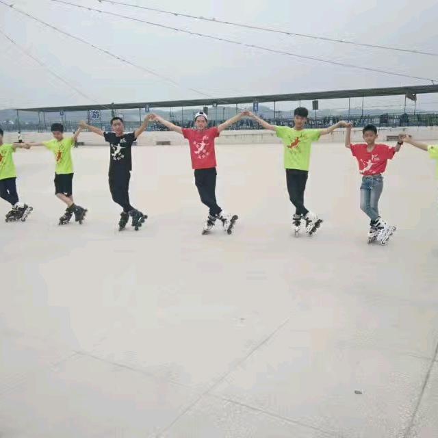 遂宁市梦想街头轮滑队