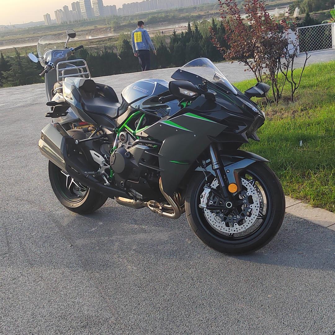 两个jiǒ一蹬🏍️