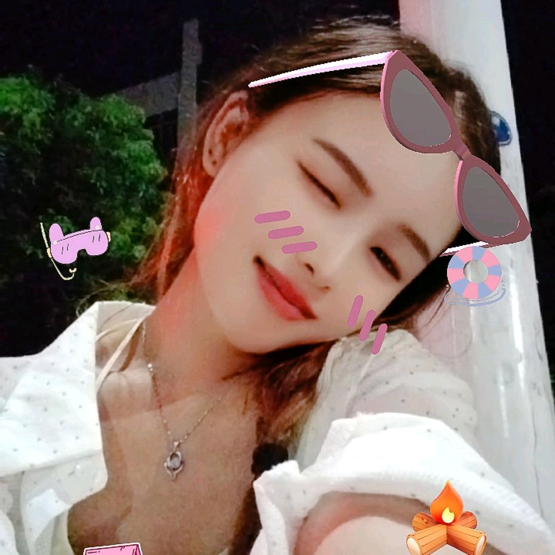 ઇ燕ଓ然一笑🦋