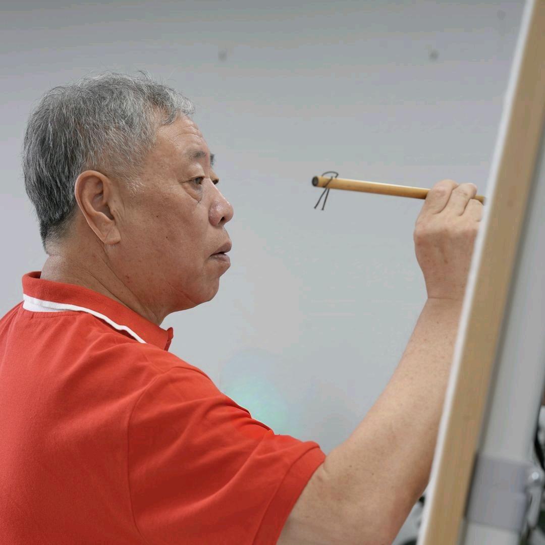 画家陈亚非