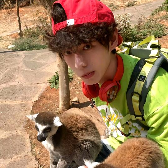 ㅤ   ￴ ￴ ￴ ￴ ￴￴