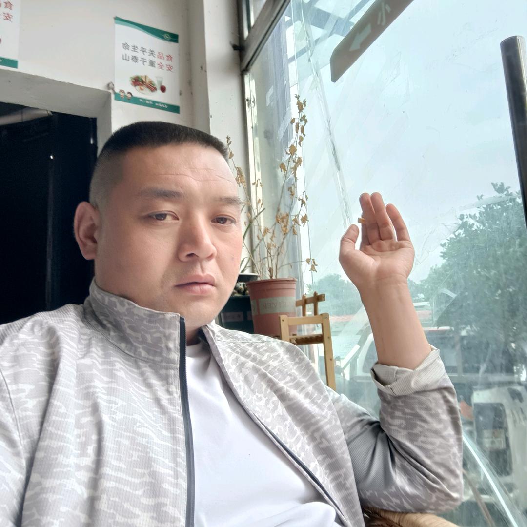 江鹏哥