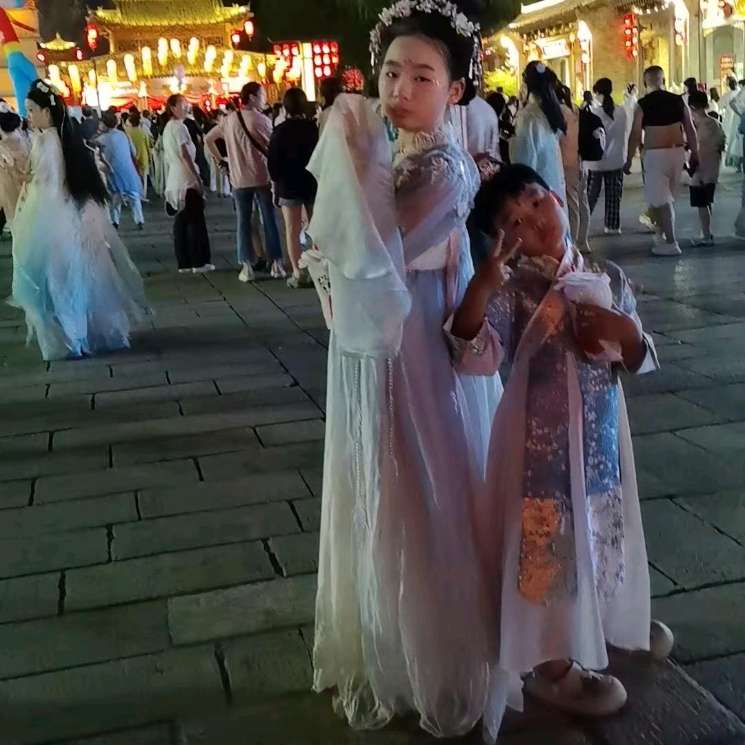 @琪乐  宝👉👉👉👀