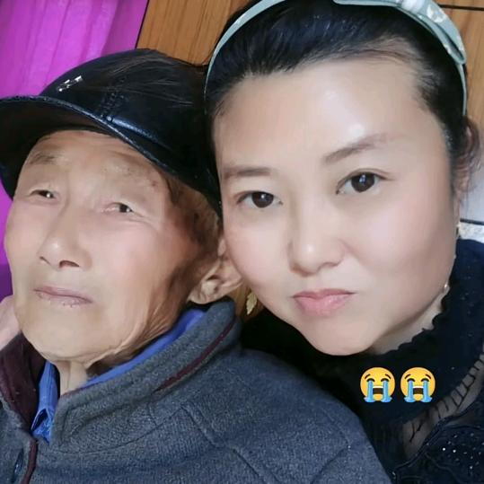 善良永不改变，头像父女俩，单亲顶梁柱