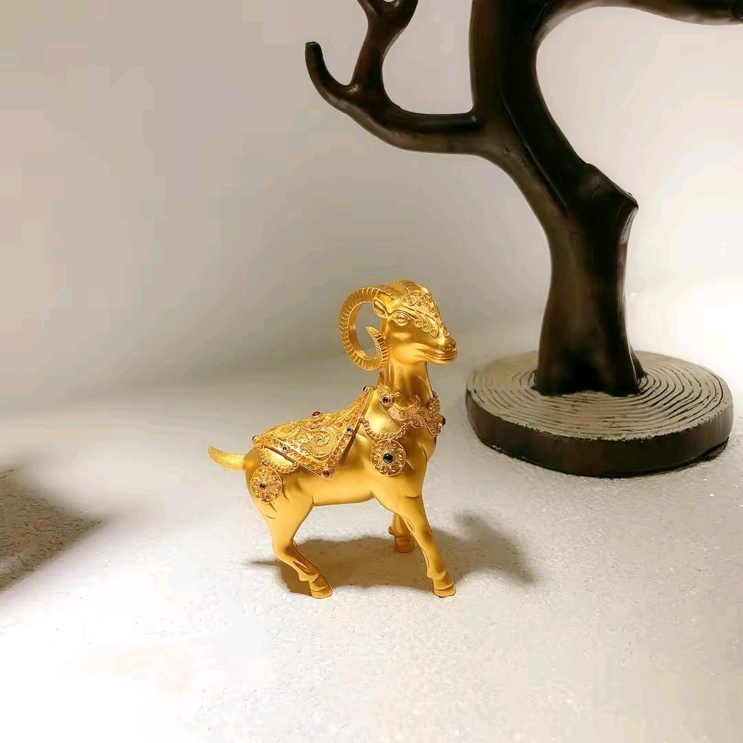 黄鲤鱼与绿鲤鱼与驴