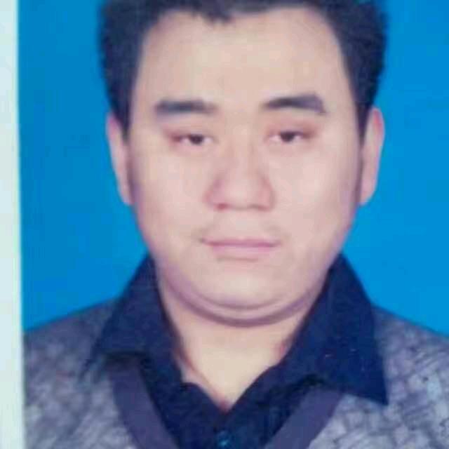 李伟阳光70后