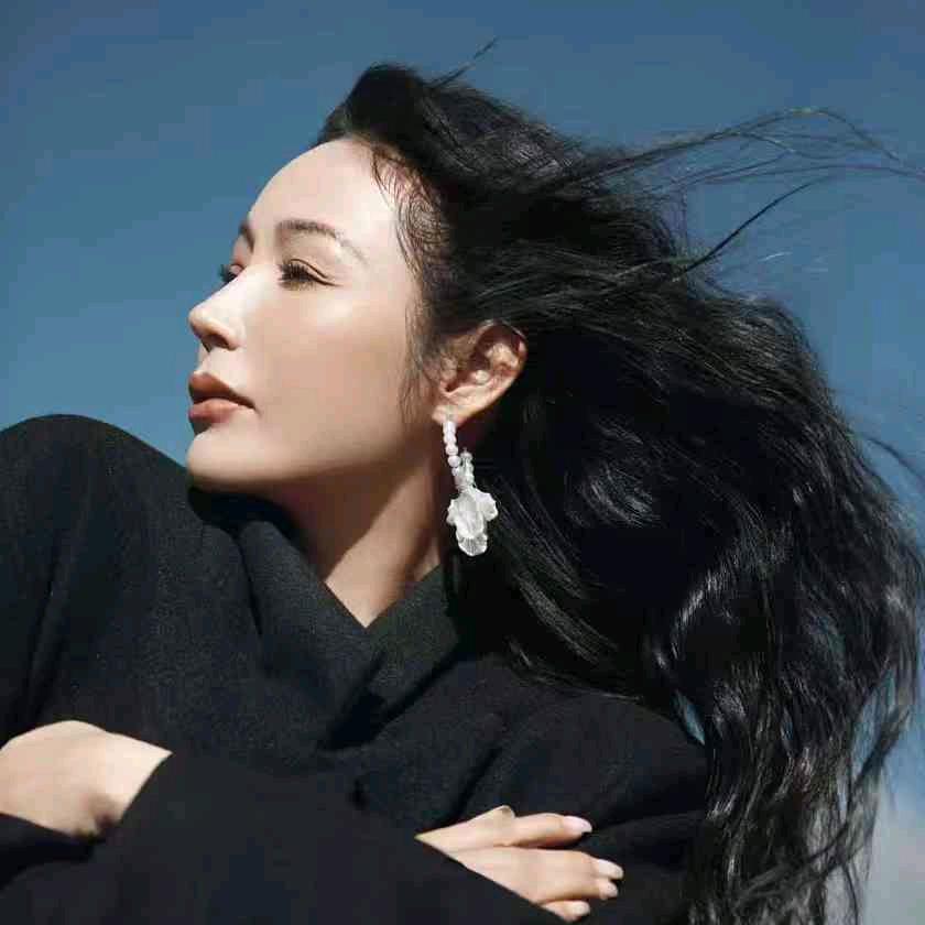 设计师陈媚轻奢女装精选NILICO