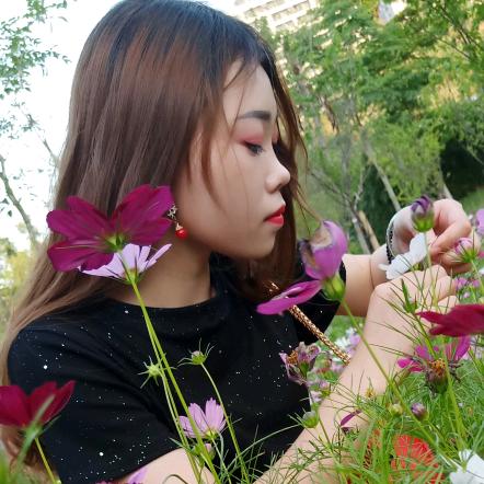 （姐）依然 潇洒