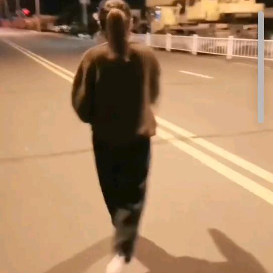 &方芳