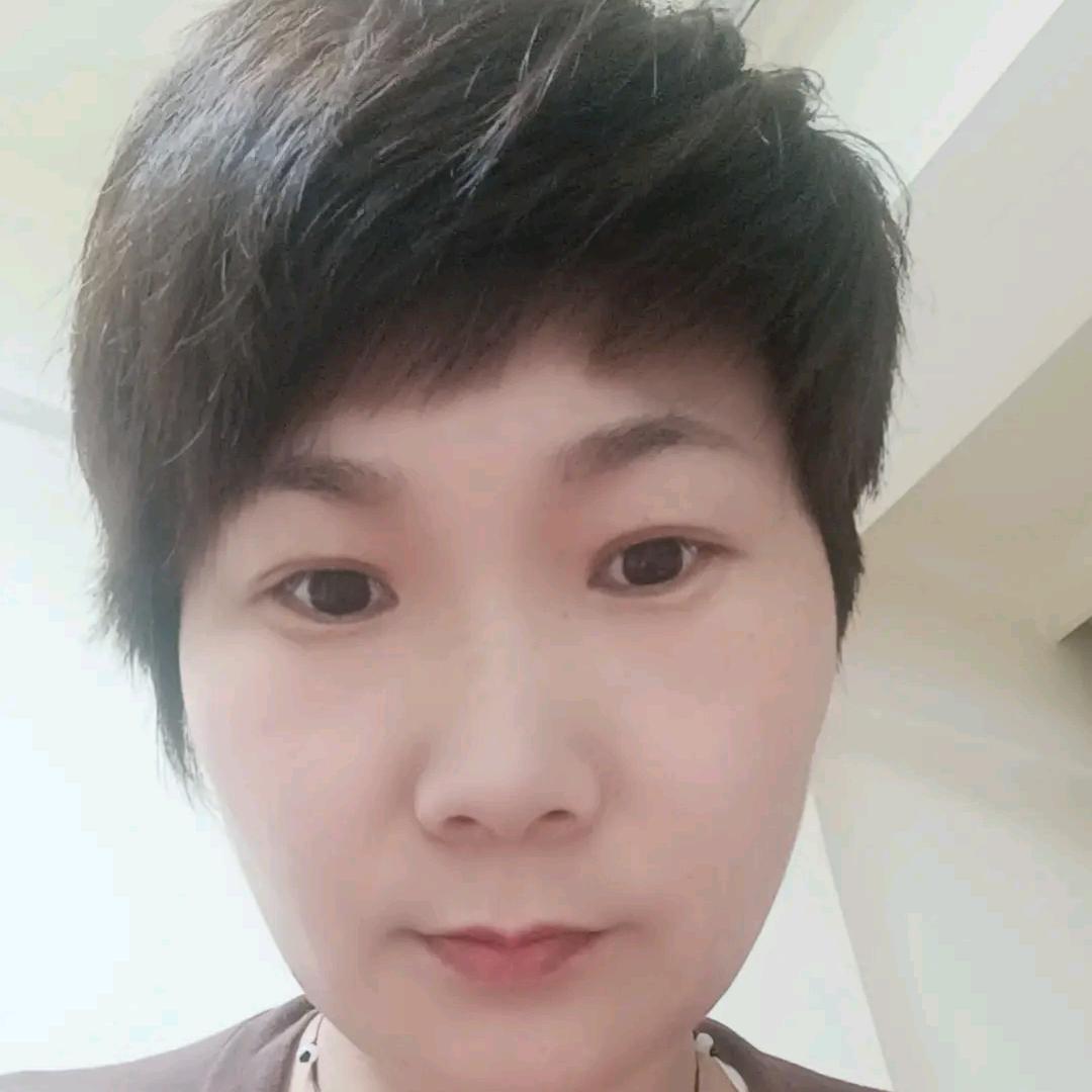梅中笑 晚22：10开播