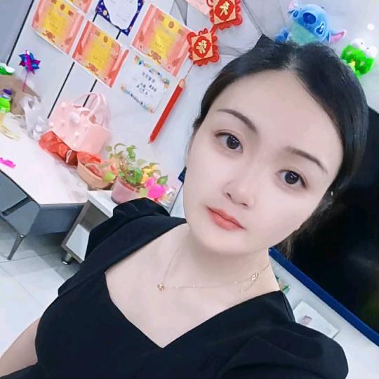 英子
