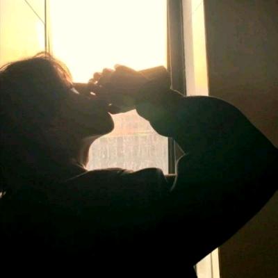 枫彤拾忆念幽情