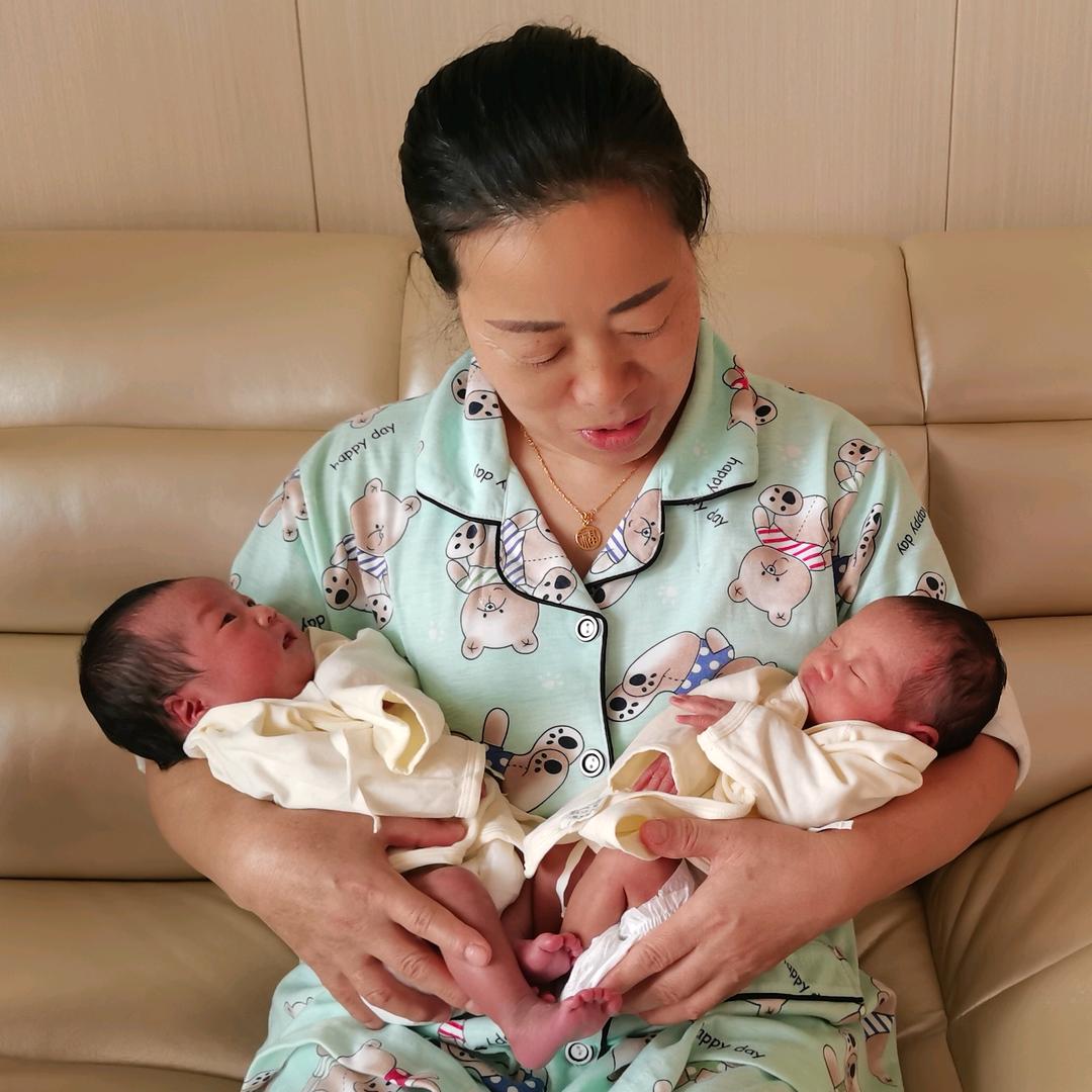 张瑞老师快乐带娃（双胞胎小龙女）