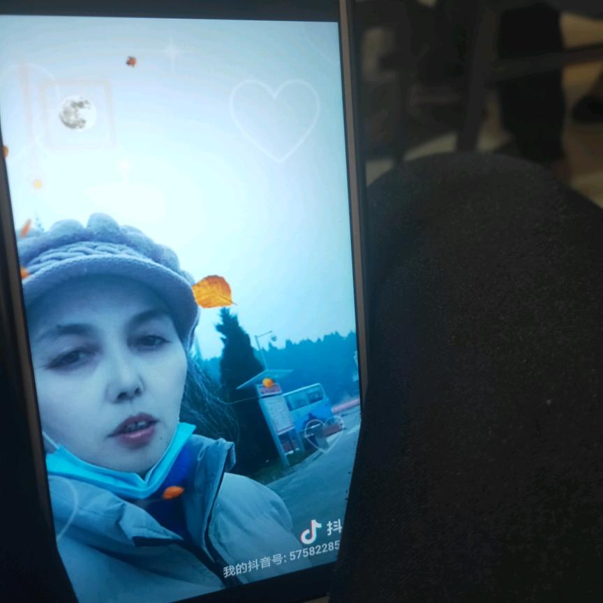 女女