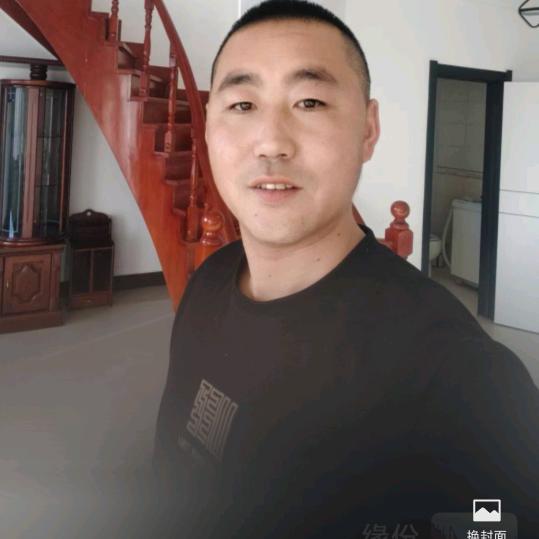 青冈伟伟