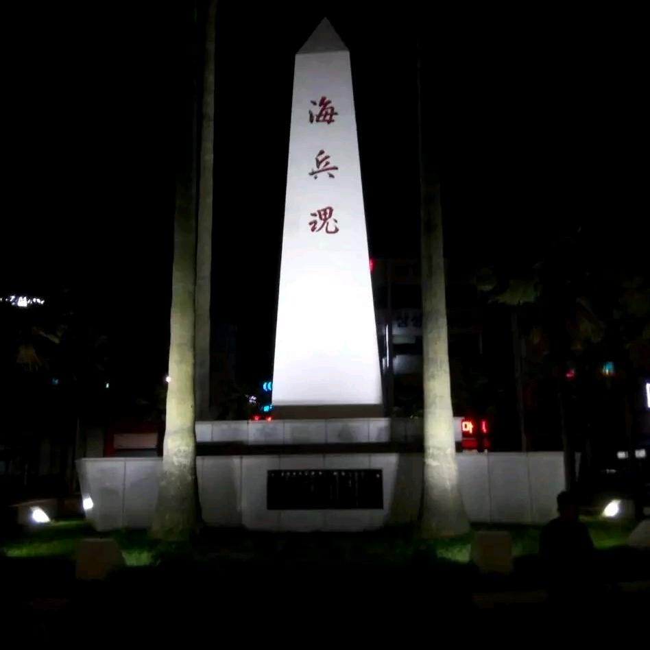 长得真有创意，活得真有勇气！