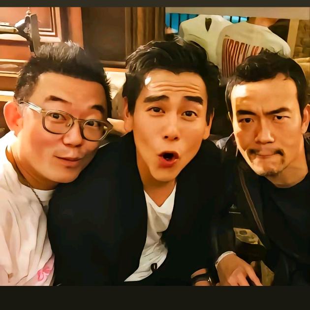 汉堡🍔🤫