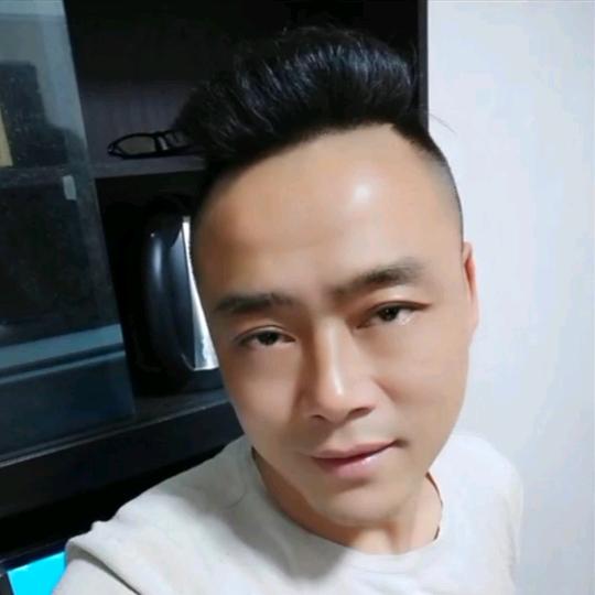 飞哥❤ 1208
