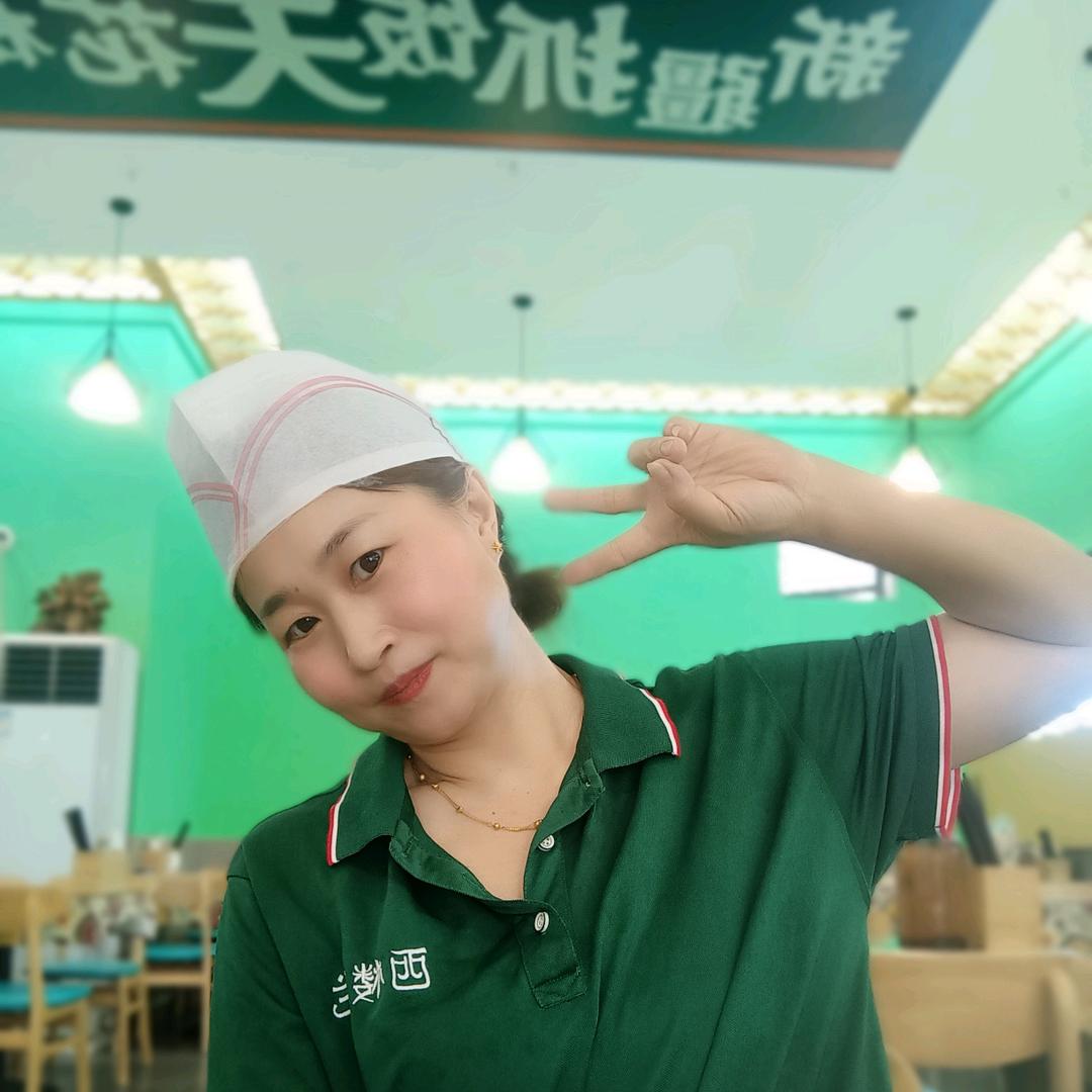 西楼兰抓饭师傅—黄姐