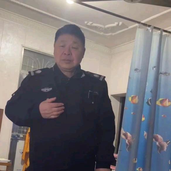 保安大叔59