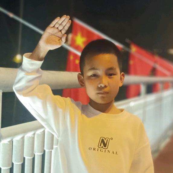 除了坚强，别无选择