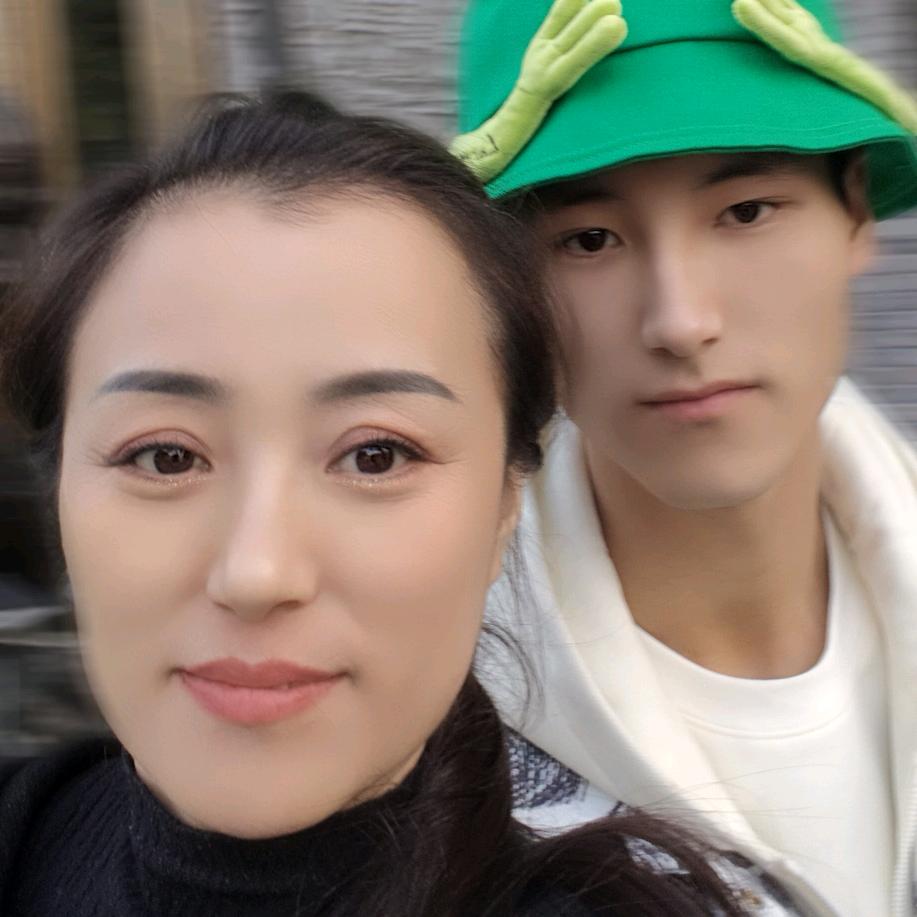 某人想你了大头知道吗？