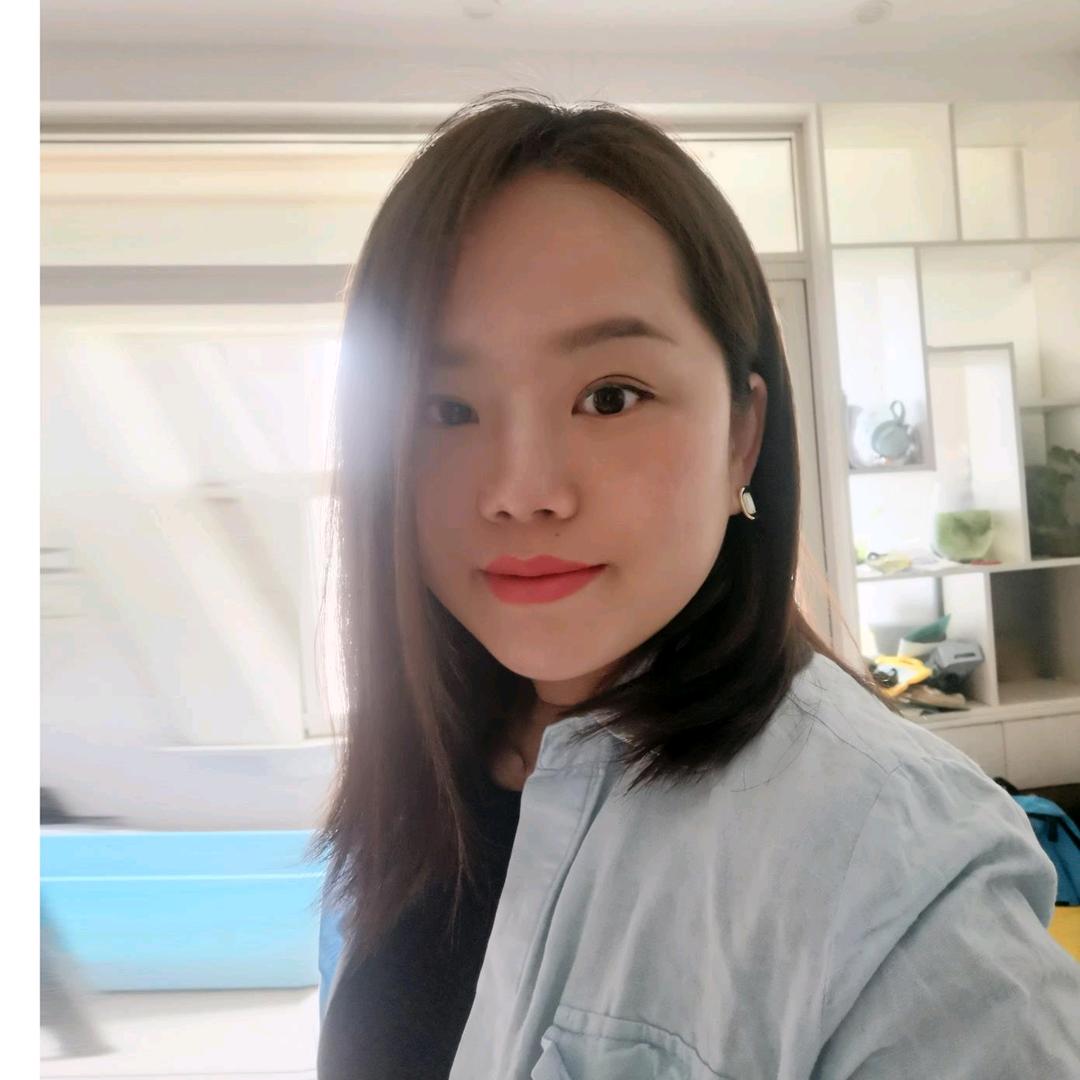 张 爽