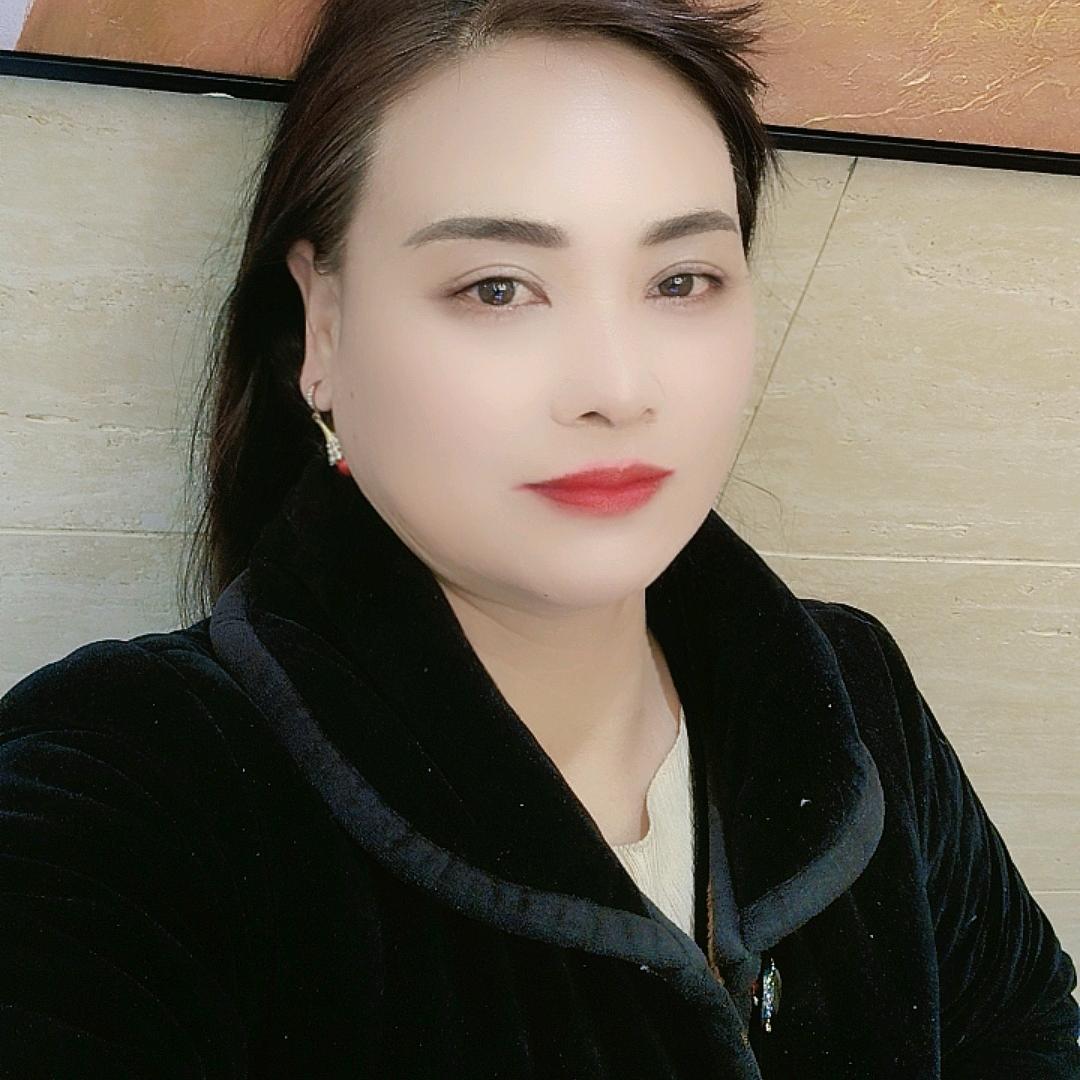 戏迷雨天，中午十二点半开播