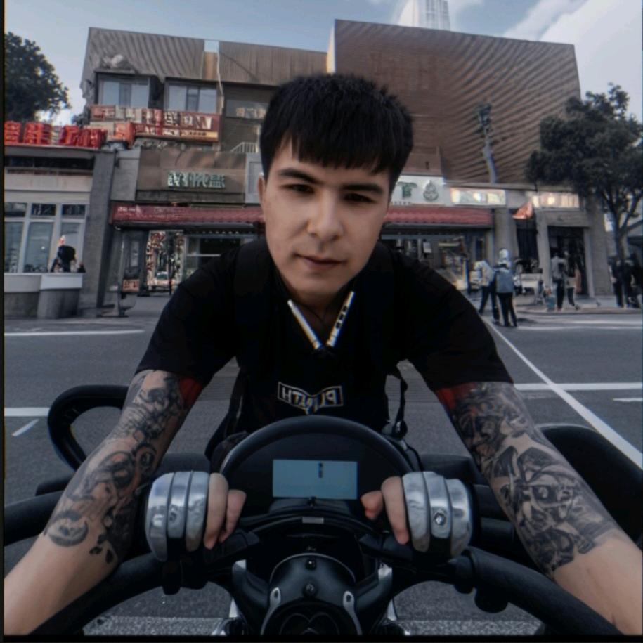 蓝鹰—阿迪