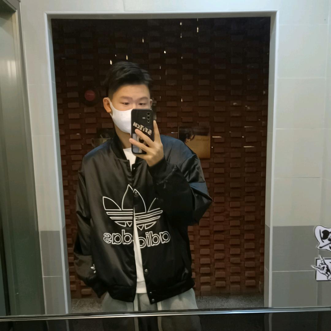 小张…