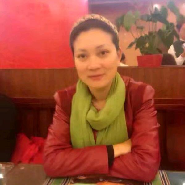 小丫爱唱歌