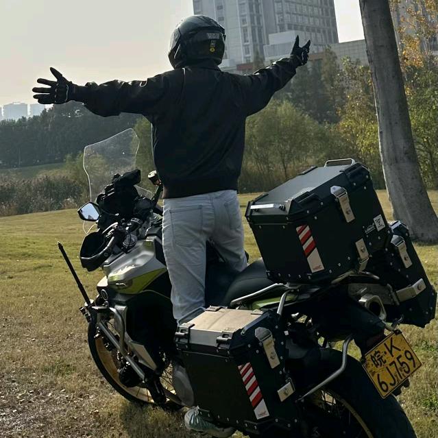 嫂子，我是我哥！