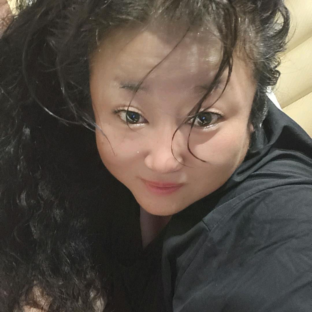 嗨妞苏苏《关注橱窗应有尽有》