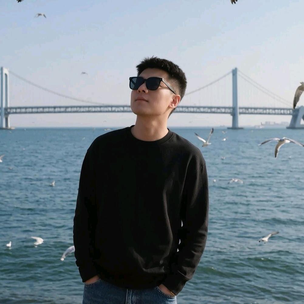 最熟悉的陌生人。