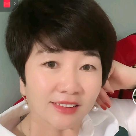 英子😍