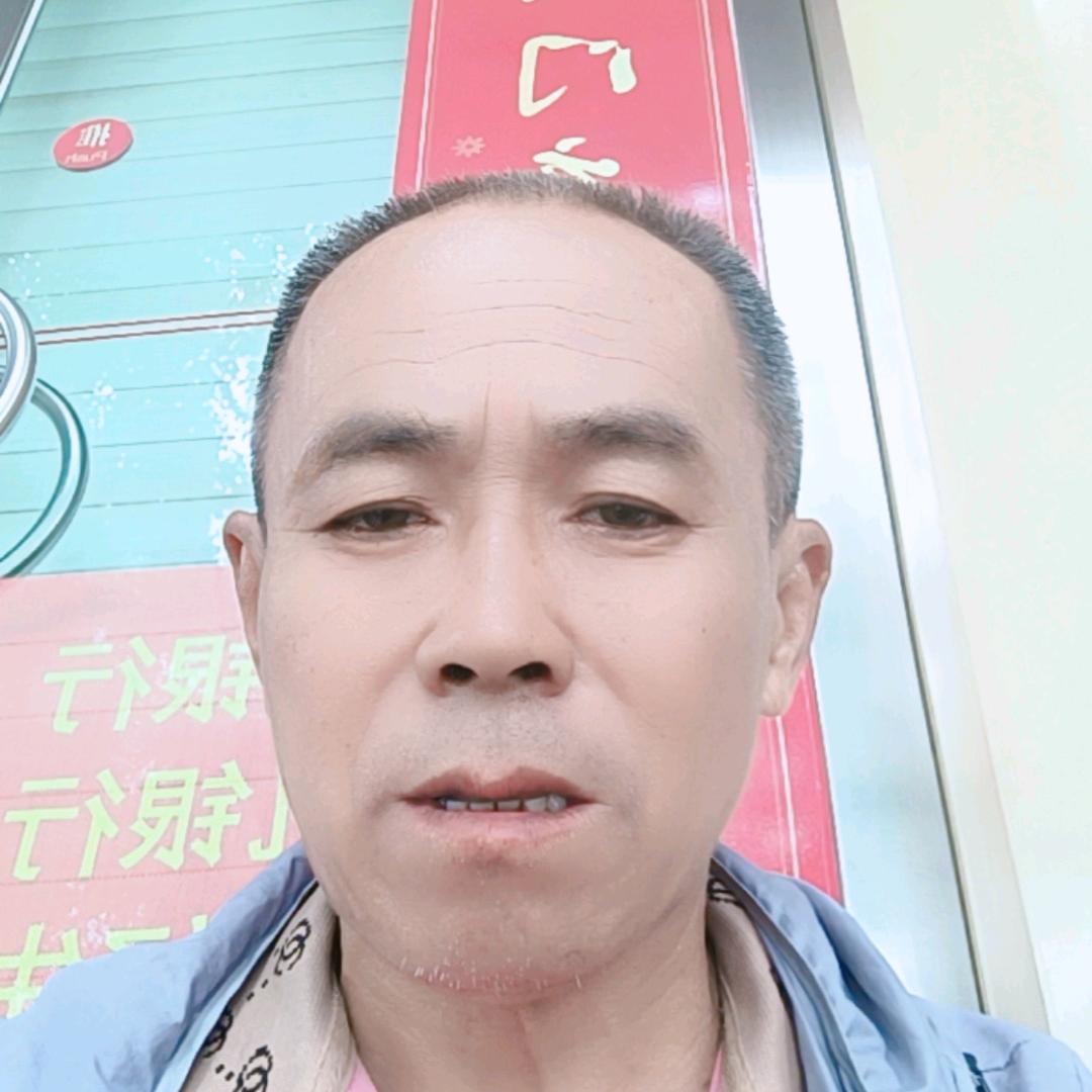 千里寻音搬家上下車拉賀打地板在普洱