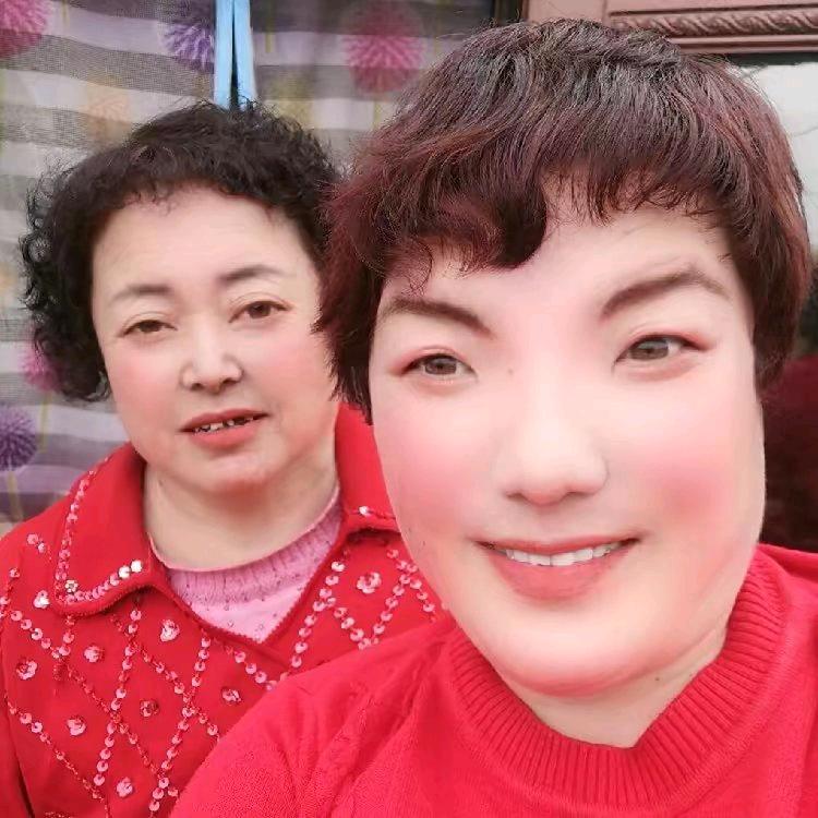 广场舞女人唱歌主播