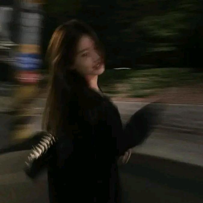 高冷气质氛围美女