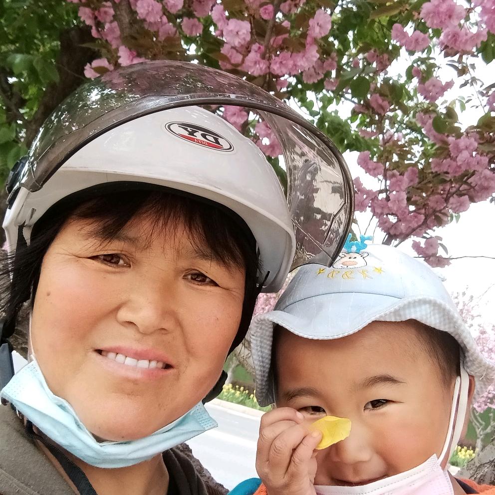 开心快乐的毛豆