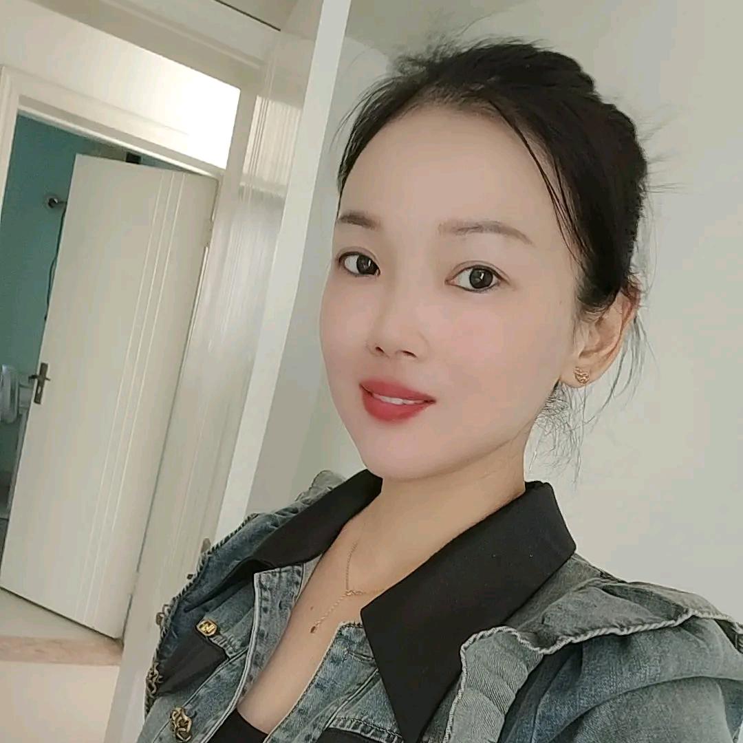 @十月幸福的小懒🐷(玲)