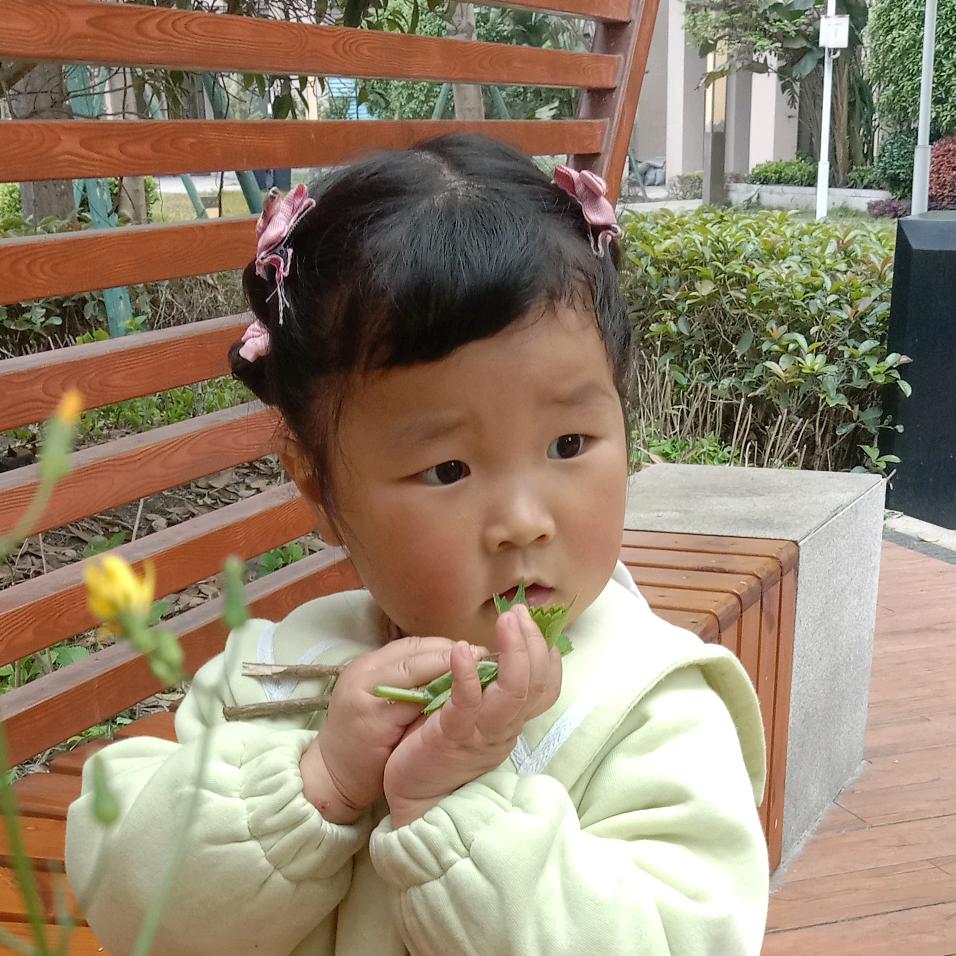 河边散步