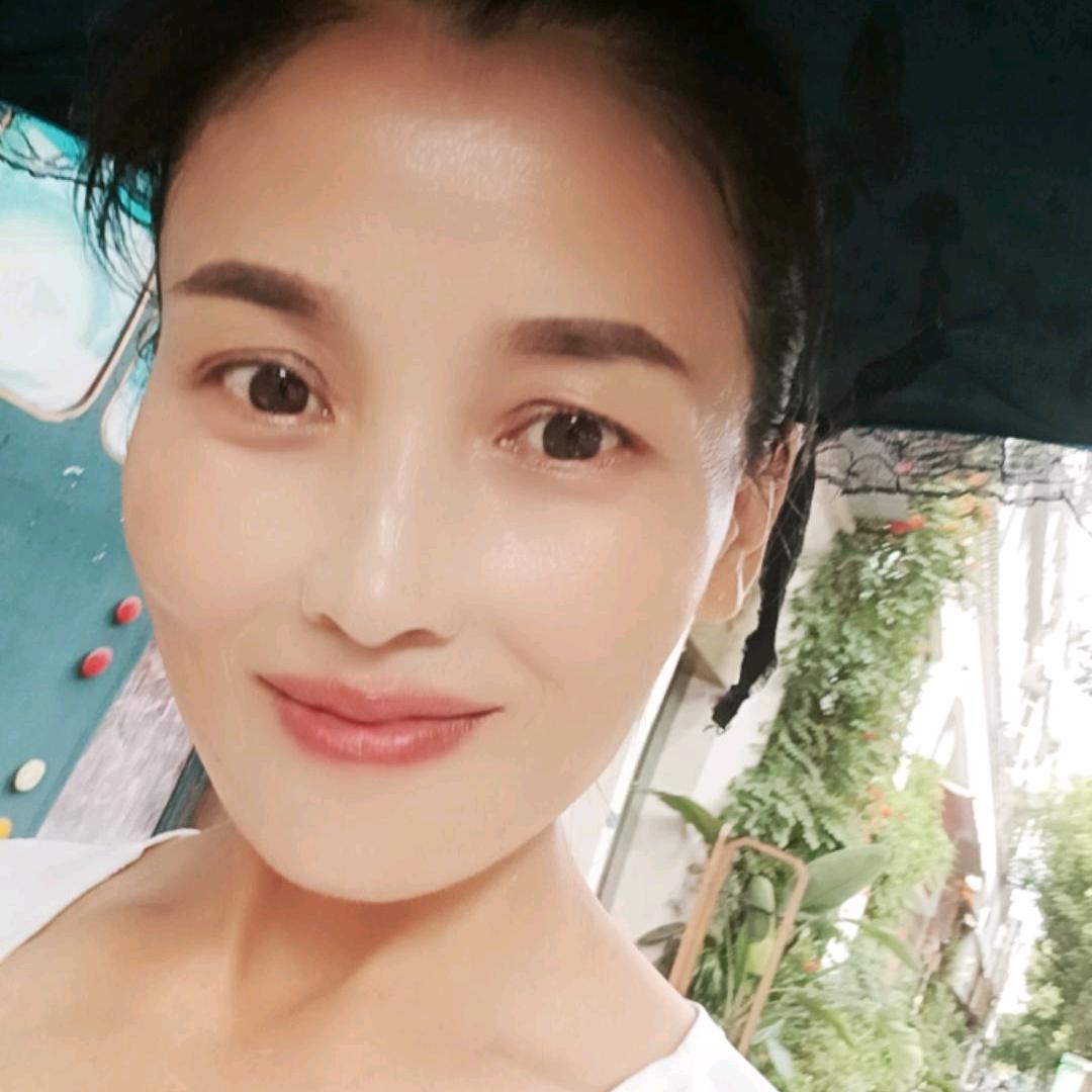 魏秀蓉，，拒接私聊，往事清零，爱情随意