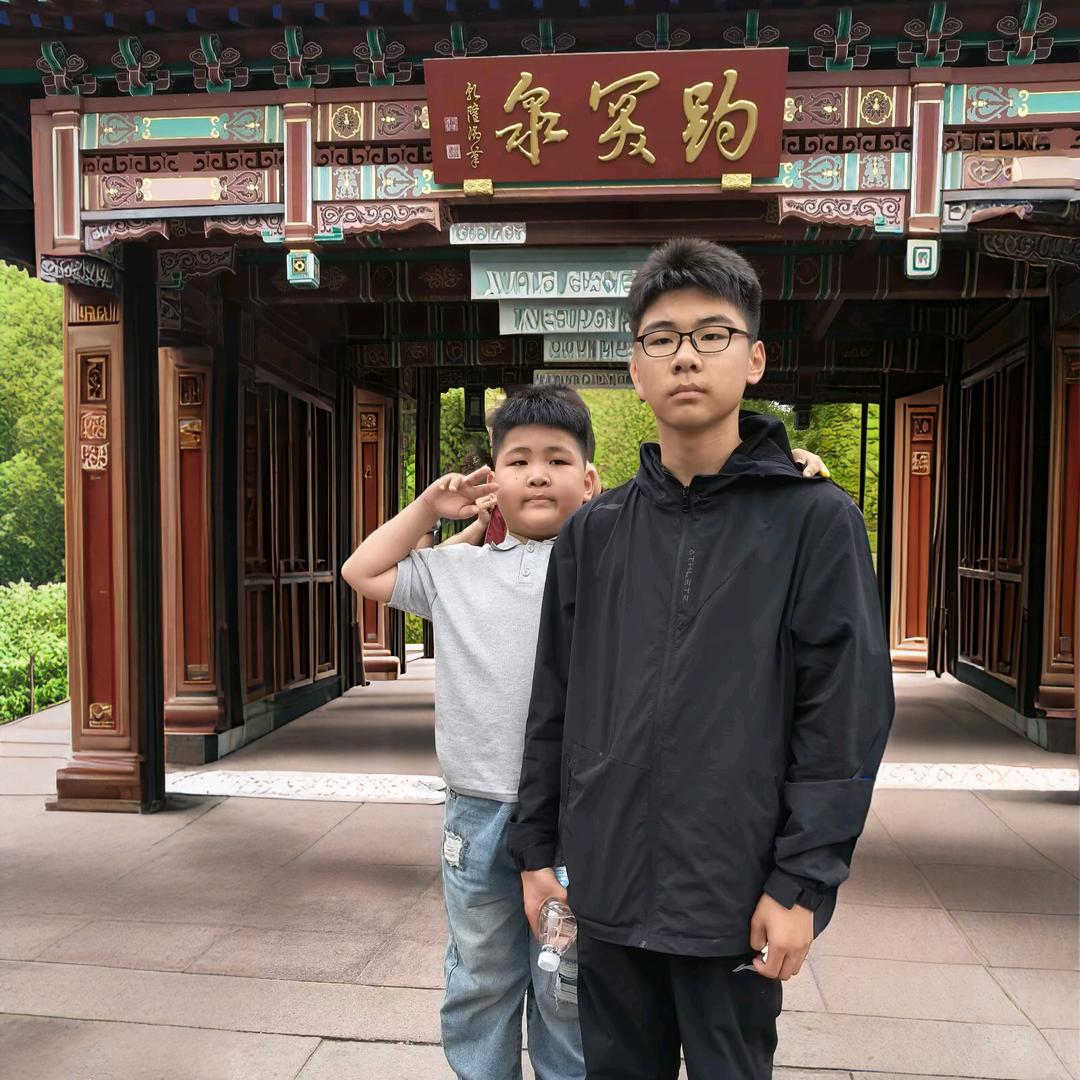 乔，她有俩儿子🤑