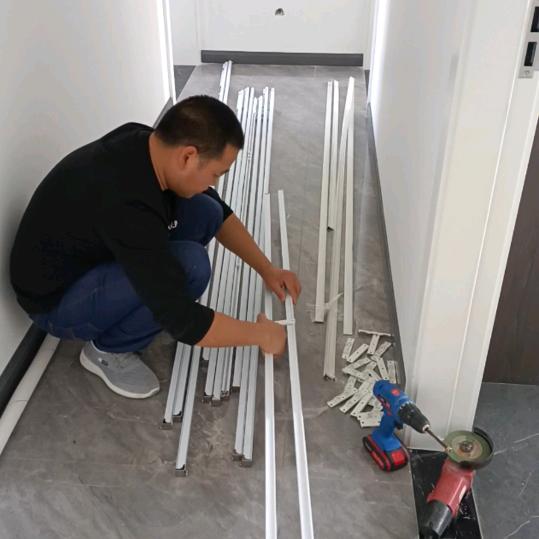 小赵绵阳窗帘墙布工厂直销