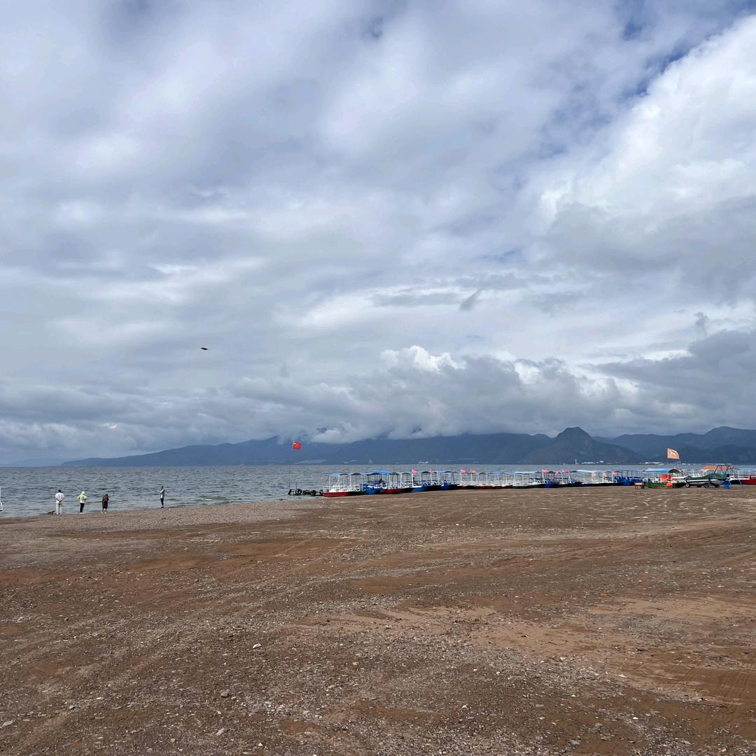 平平淡淡