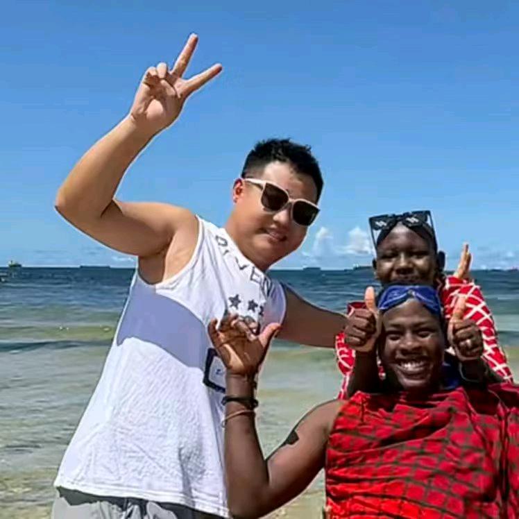 姜闹闹（非洲十年🍄）