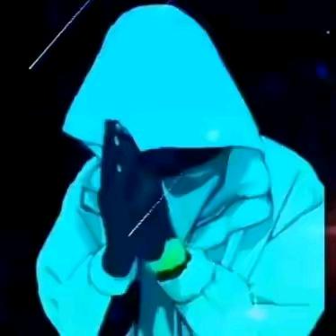 葑艾鎖鈊之丿戒丶红尘灬