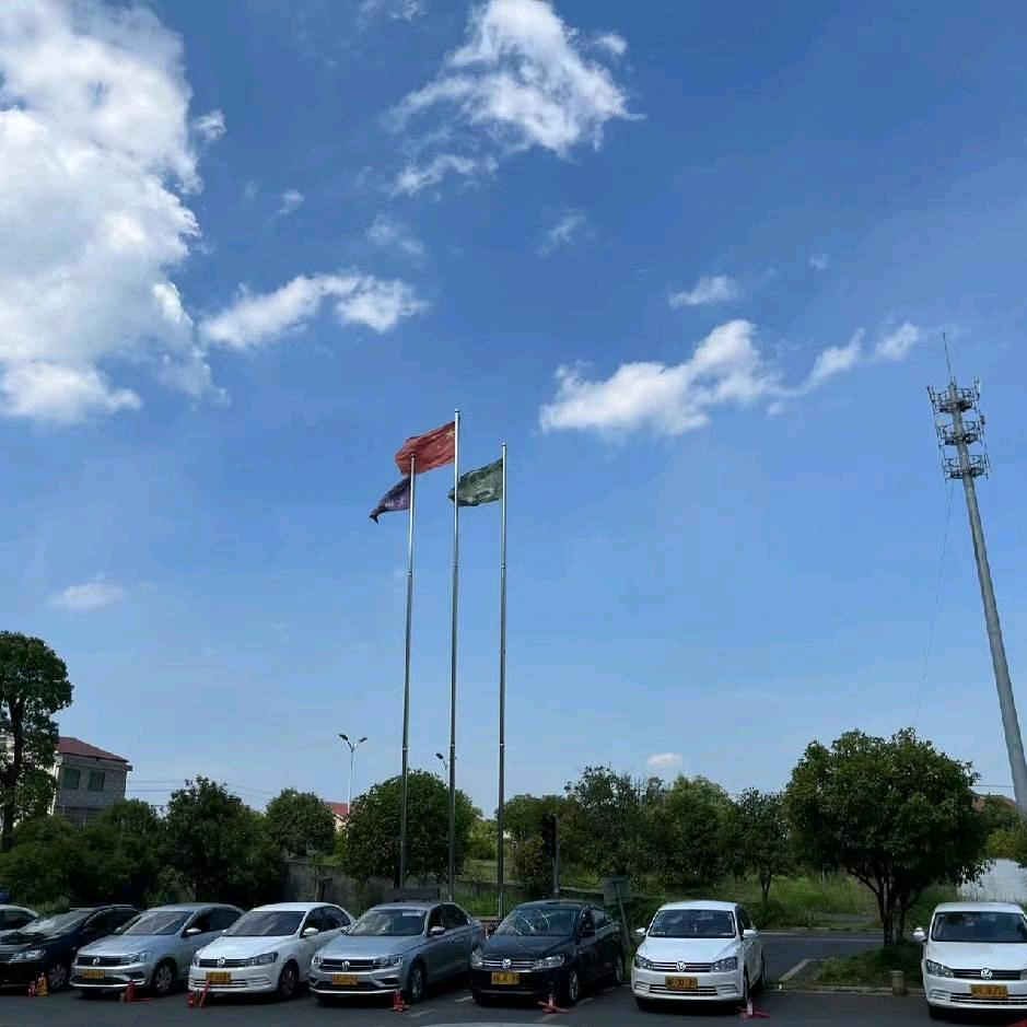 交通驾校熊教练
