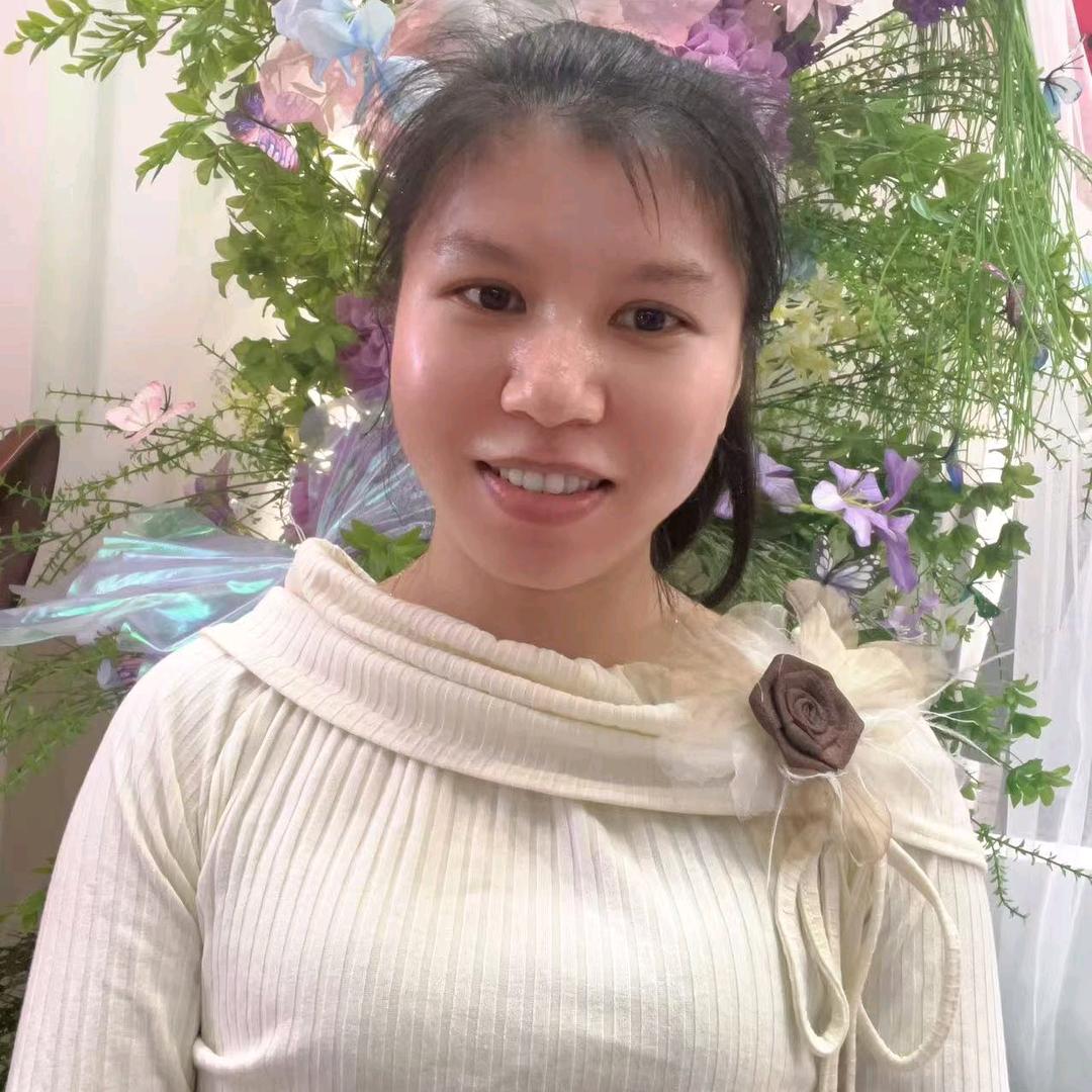 在玉林学习美容的小姐姐