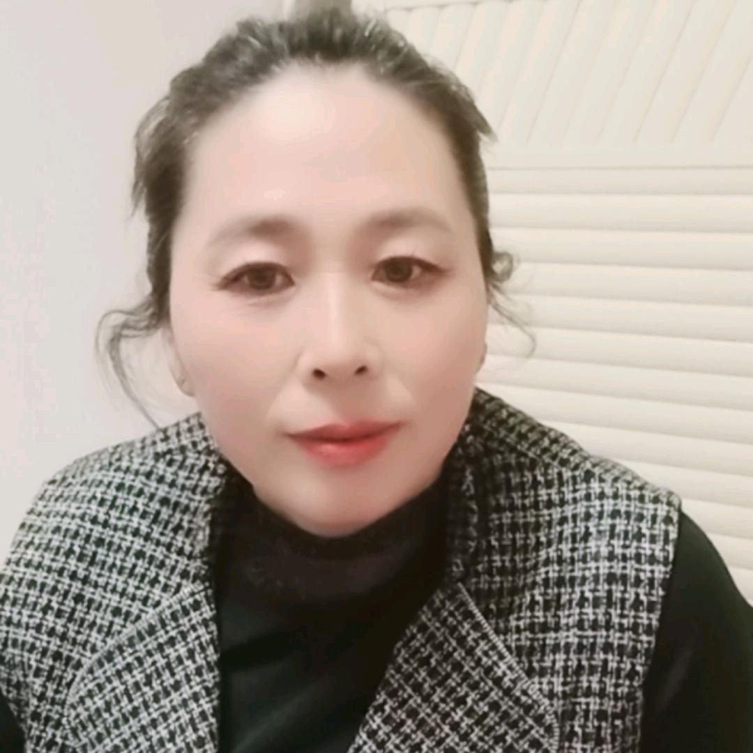 首 播，金玲